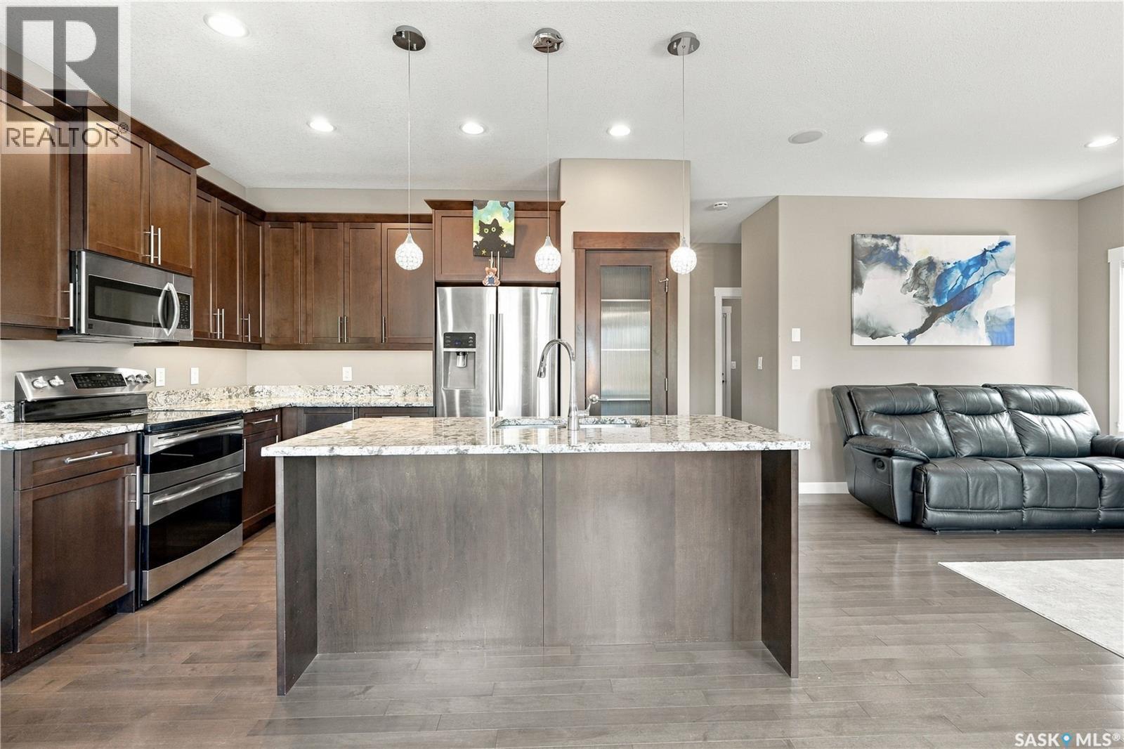 411 Hastings Crescent, Saskatoon, SK