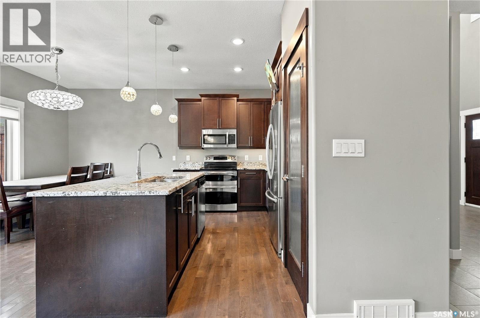 411 Hastings Crescent, Saskatoon, SK