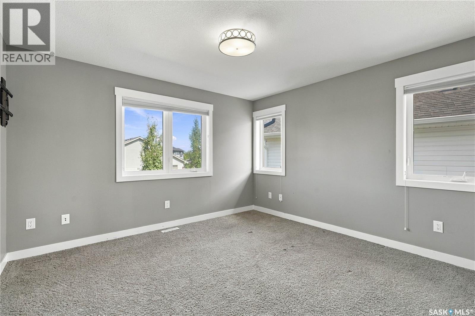 411 Hastings Crescent, Saskatoon, SK
