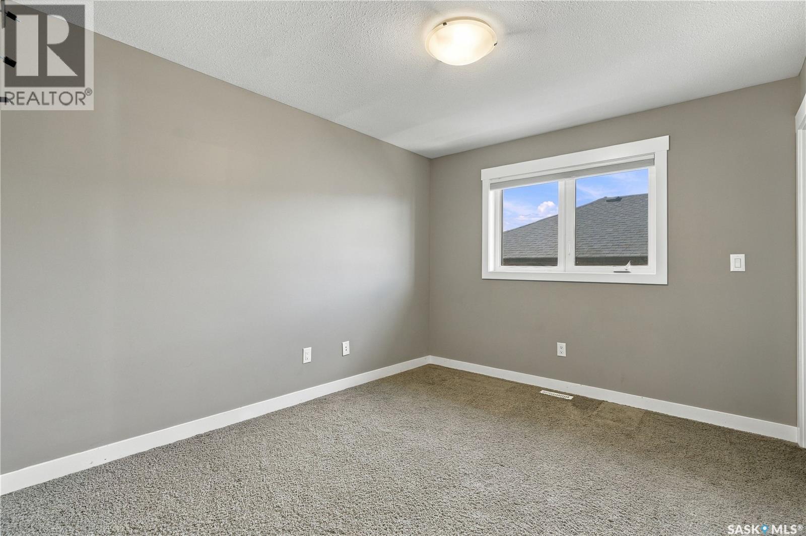 411 Hastings Crescent, Saskatoon, SK
