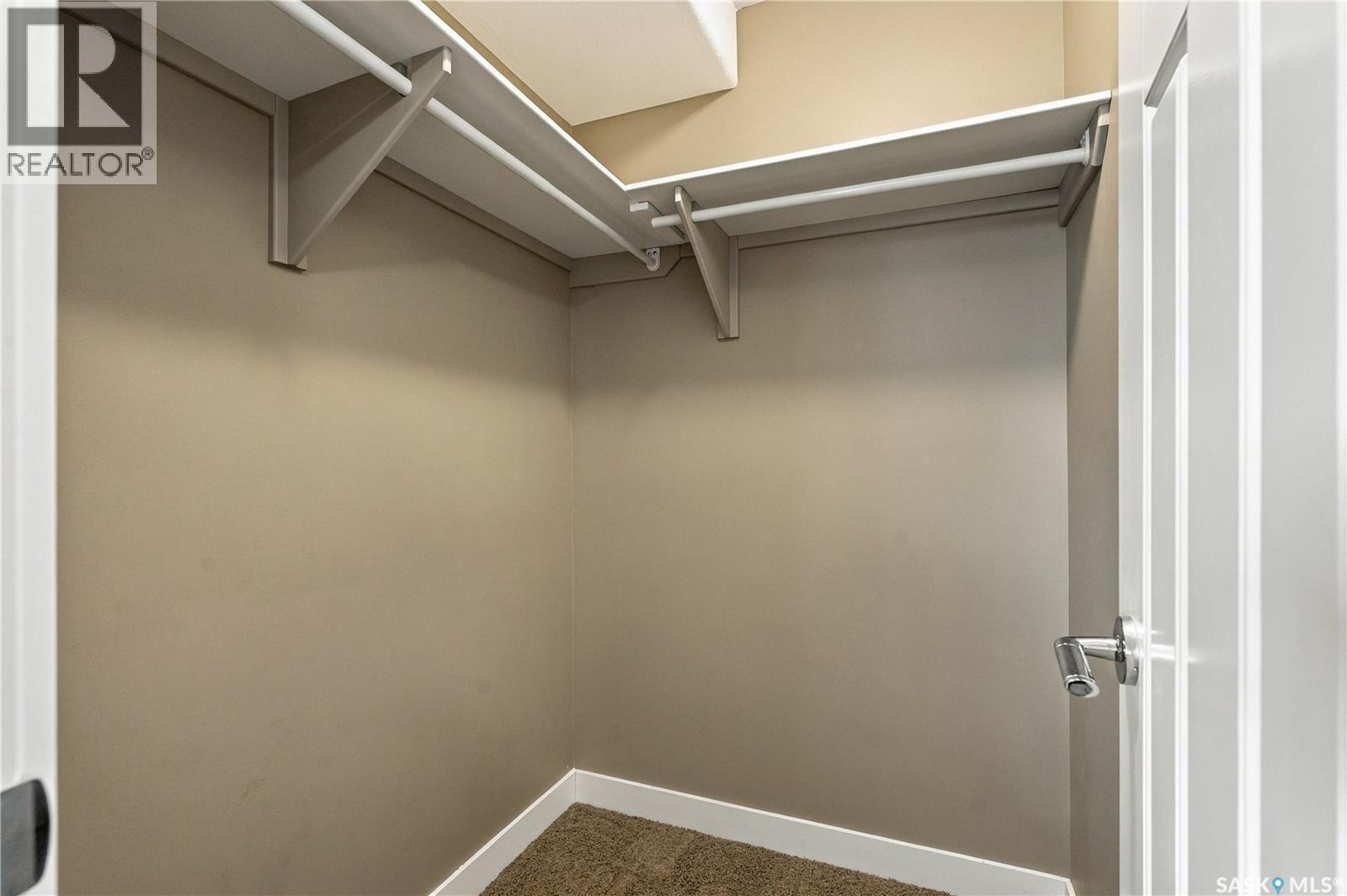 411 Hastings Crescent, Saskatoon, SK