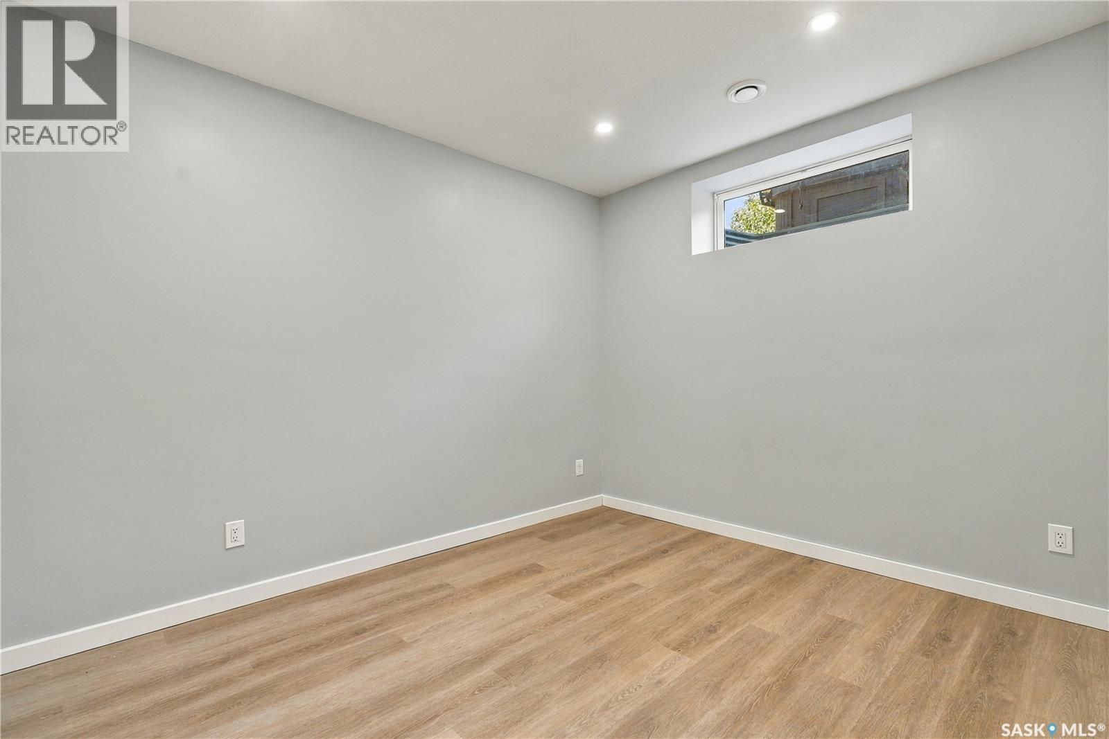 411 Hastings Crescent, Saskatoon, SK
