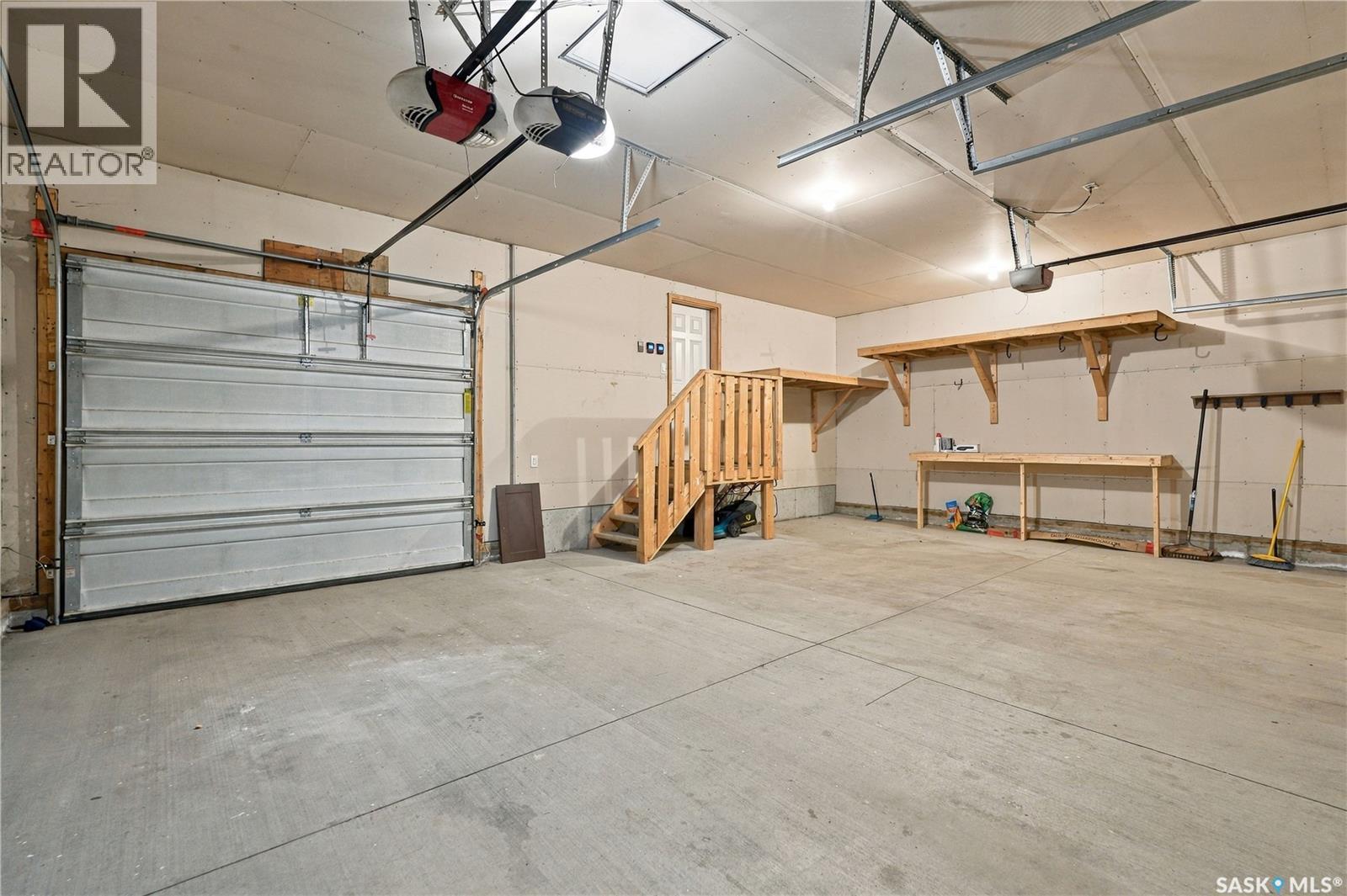 411 Hastings Crescent, Saskatoon, SK