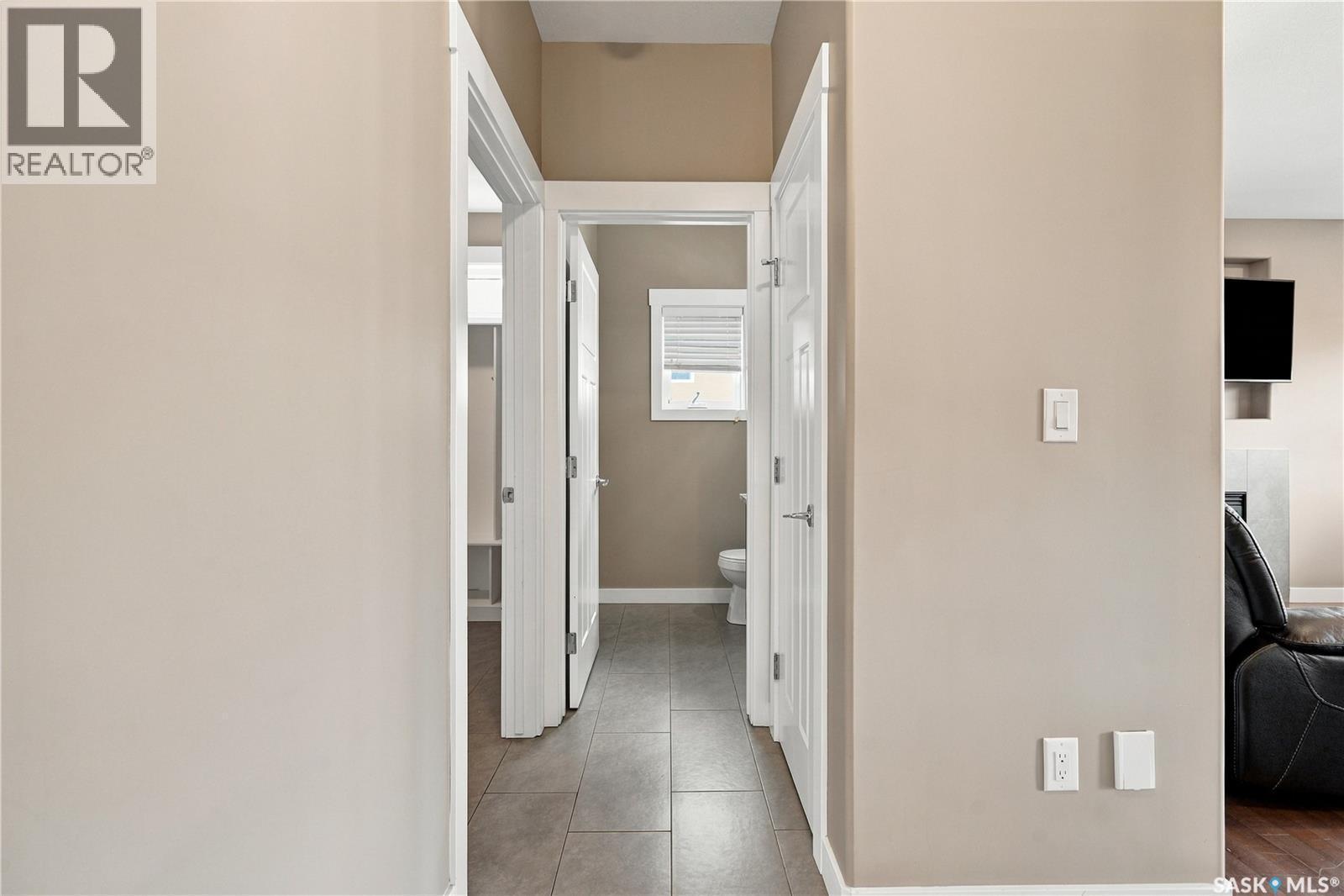 411 Hastings Crescent, Saskatoon, SK