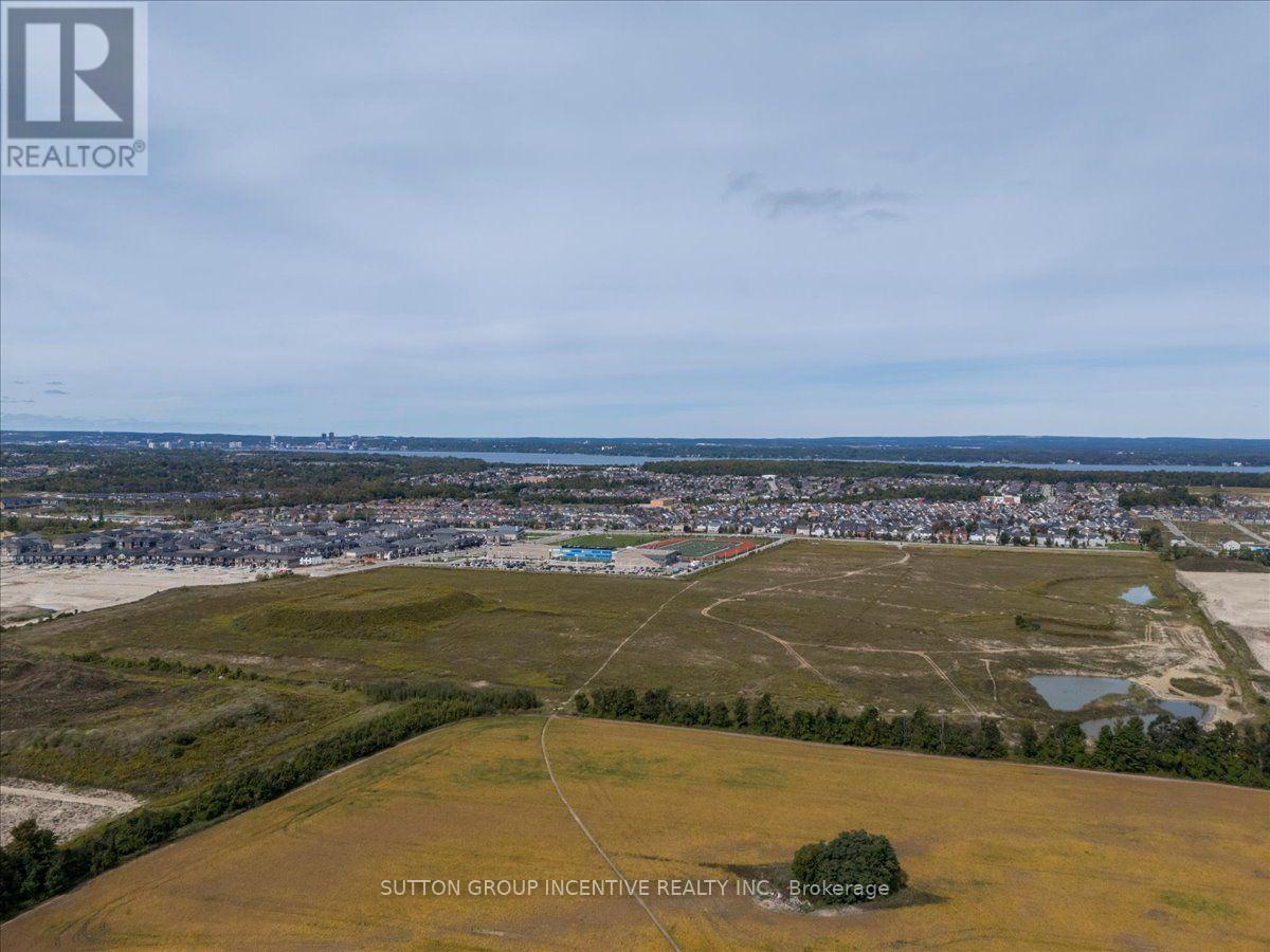 883 Mapleview Drive E, Barrie, ON