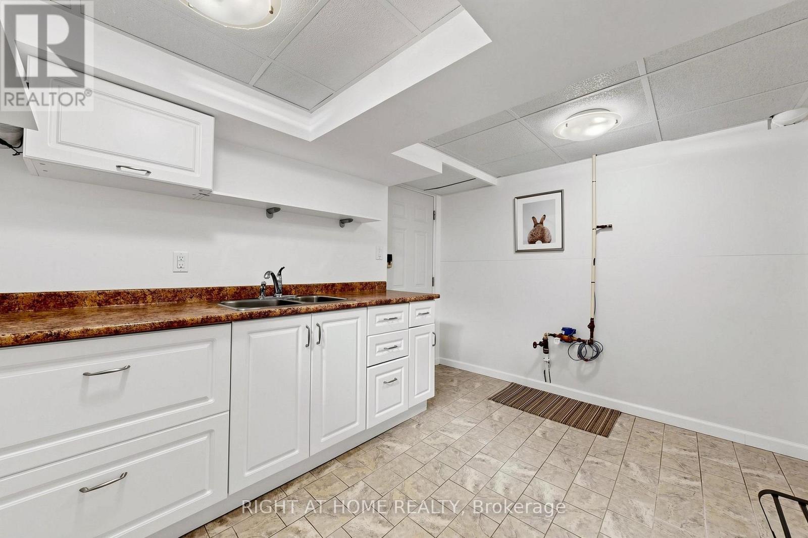 159 Meaford Drive, Waterloo, ON