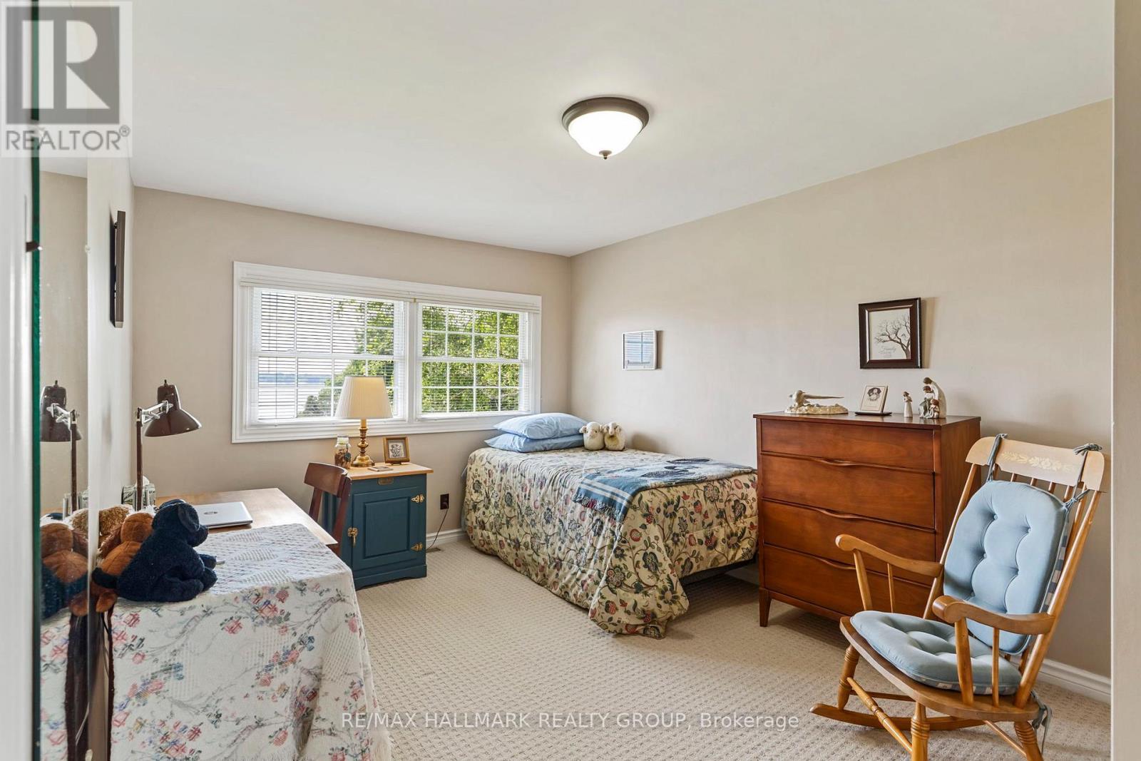 22 St Lawrence Court, Augusta, ON