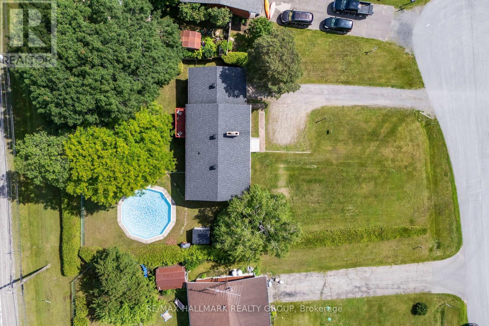 22 St Lawrence Court, Augusta, ON