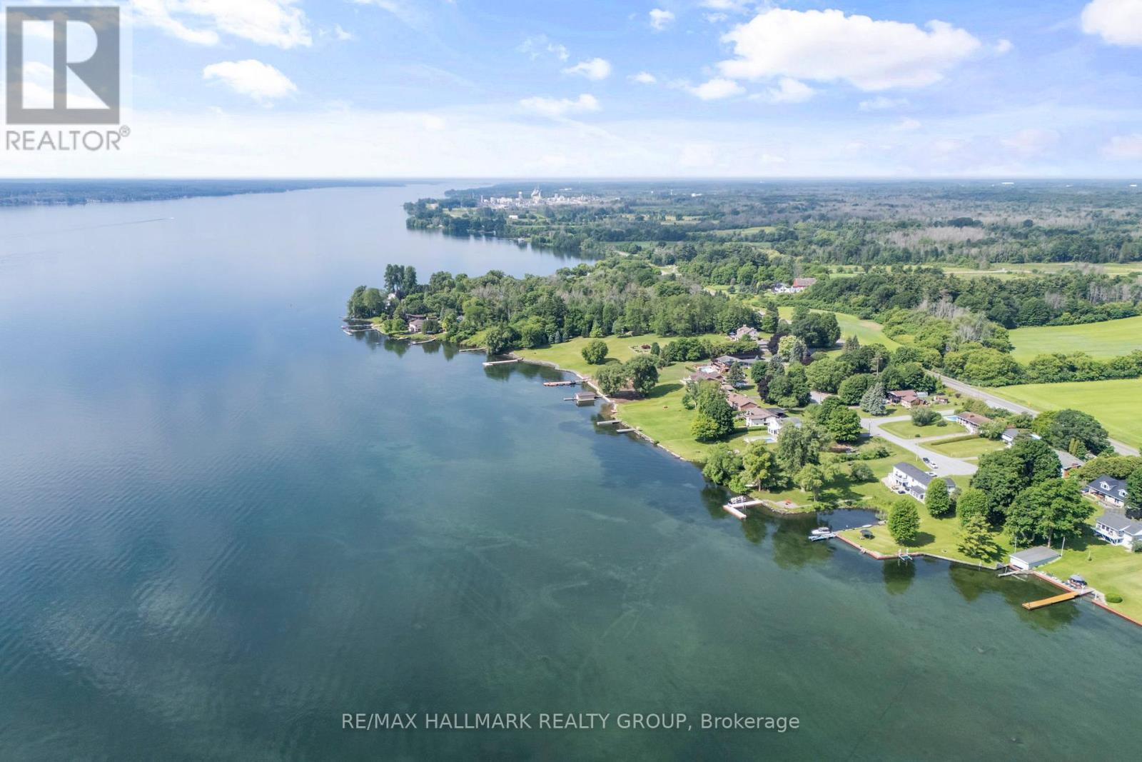 22 St Lawrence Court, Augusta, ON