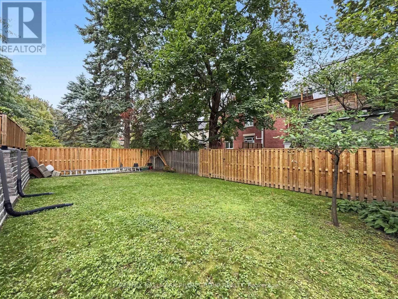 5 - 96 Frank Street, Ottawa, ON