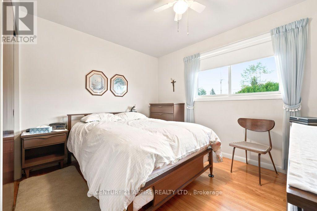 13 Herman Street, Petawawa, ON