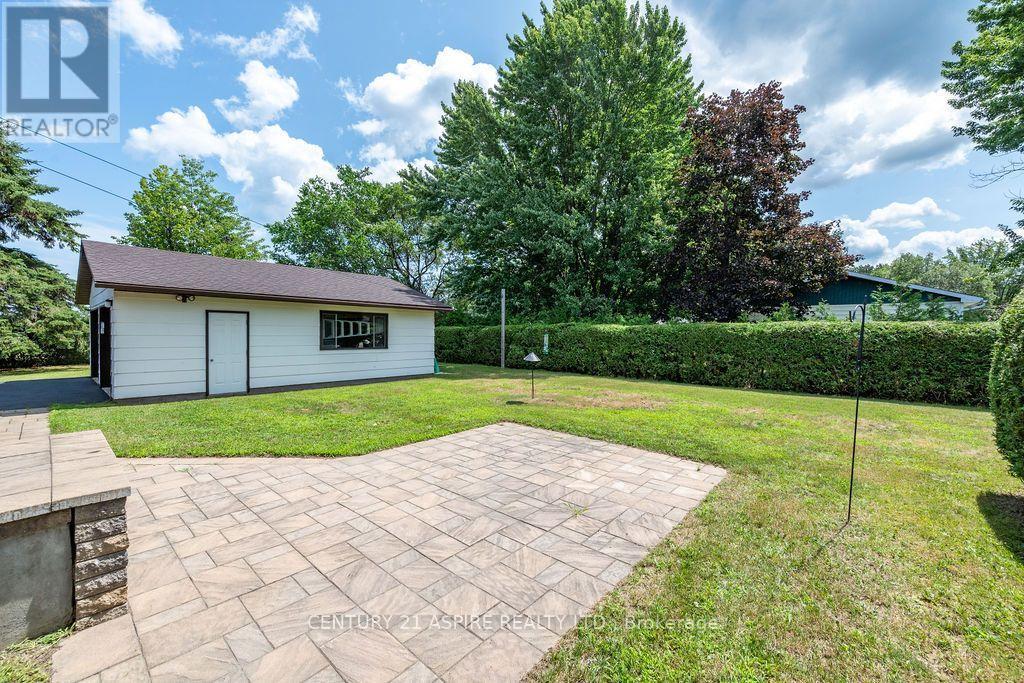 13 Herman Street, Petawawa, ON