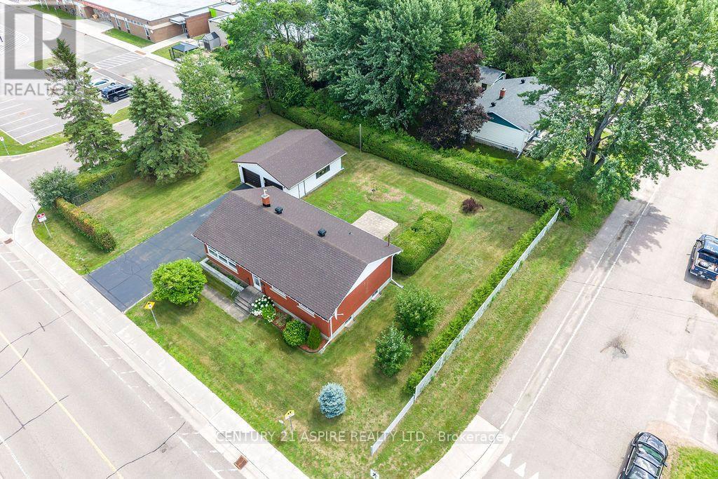 13 Herman Street, Petawawa, ON