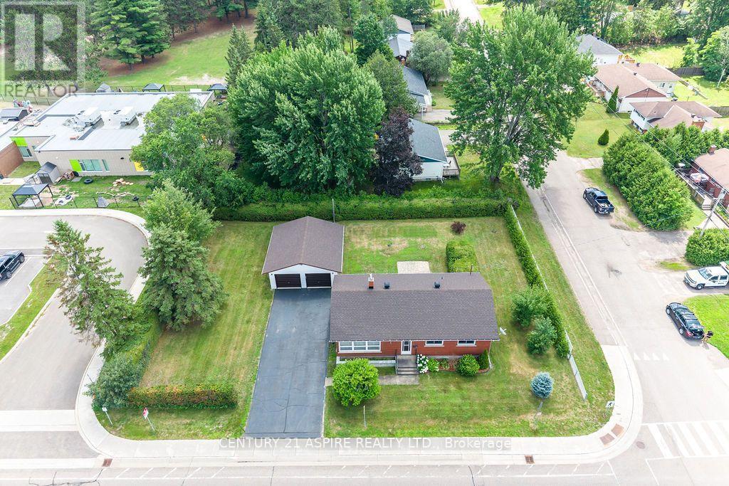 13 Herman Street, Petawawa, ON