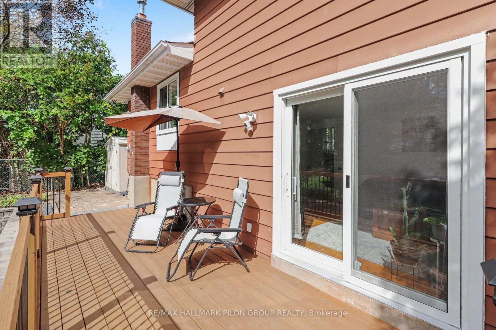 16 Eastpark Drive, Ottawa, ON