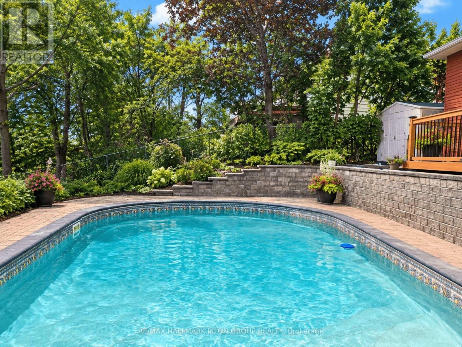 16 Eastpark Drive, Ottawa, ON