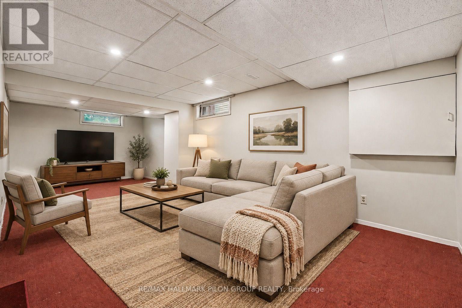 Virtually Staged - 420 Cloverheath Crescent, Ottawa, ON