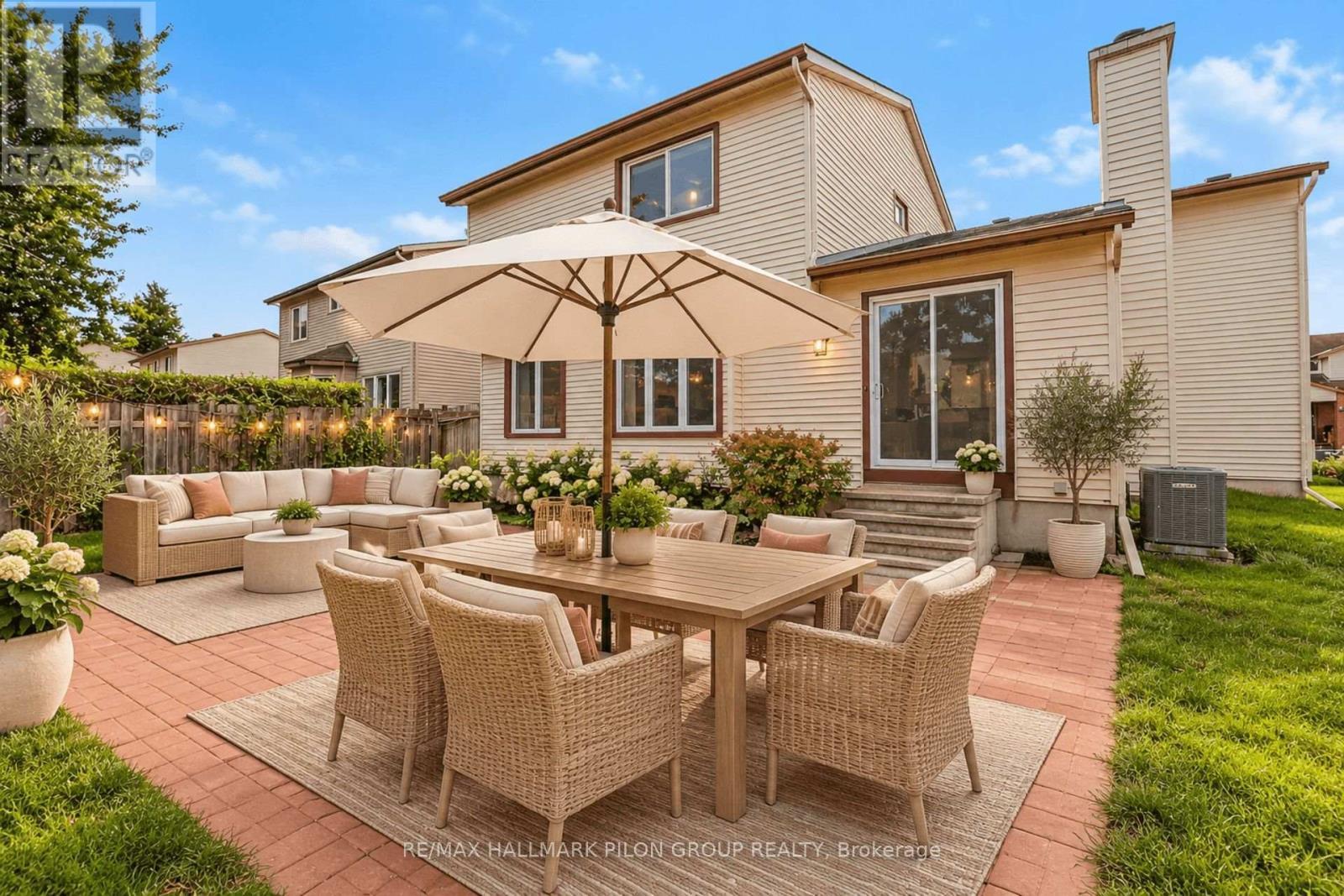 Virtually Staged - 420 Cloverheath Crescent, Ottawa, ON