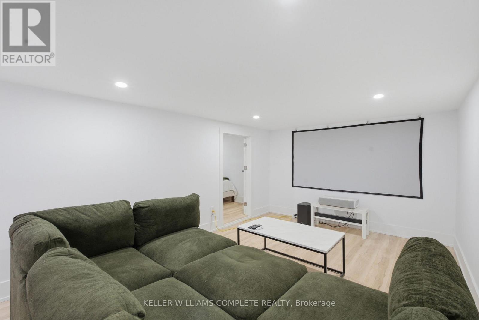 409 Ontario Street, Grimsby (Grimsby Beach), ON