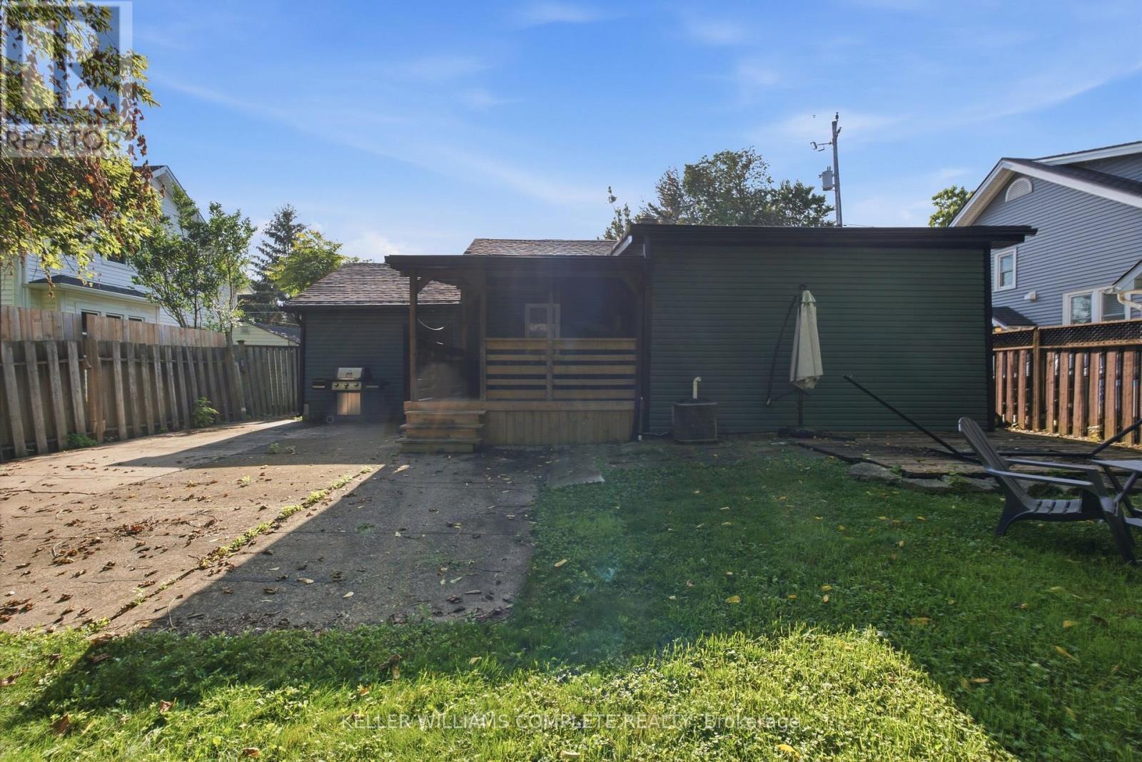 409 Ontario Street, Grimsby (Grimsby Beach), ON