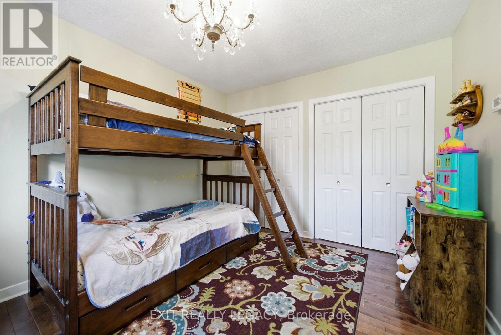 Kid's bedroom at back - 126 Temperance Street, Aurora, ON