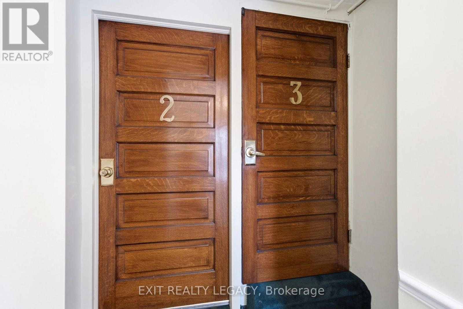 Entry to locked suites - 126 Temperance Street, Aurora, ON