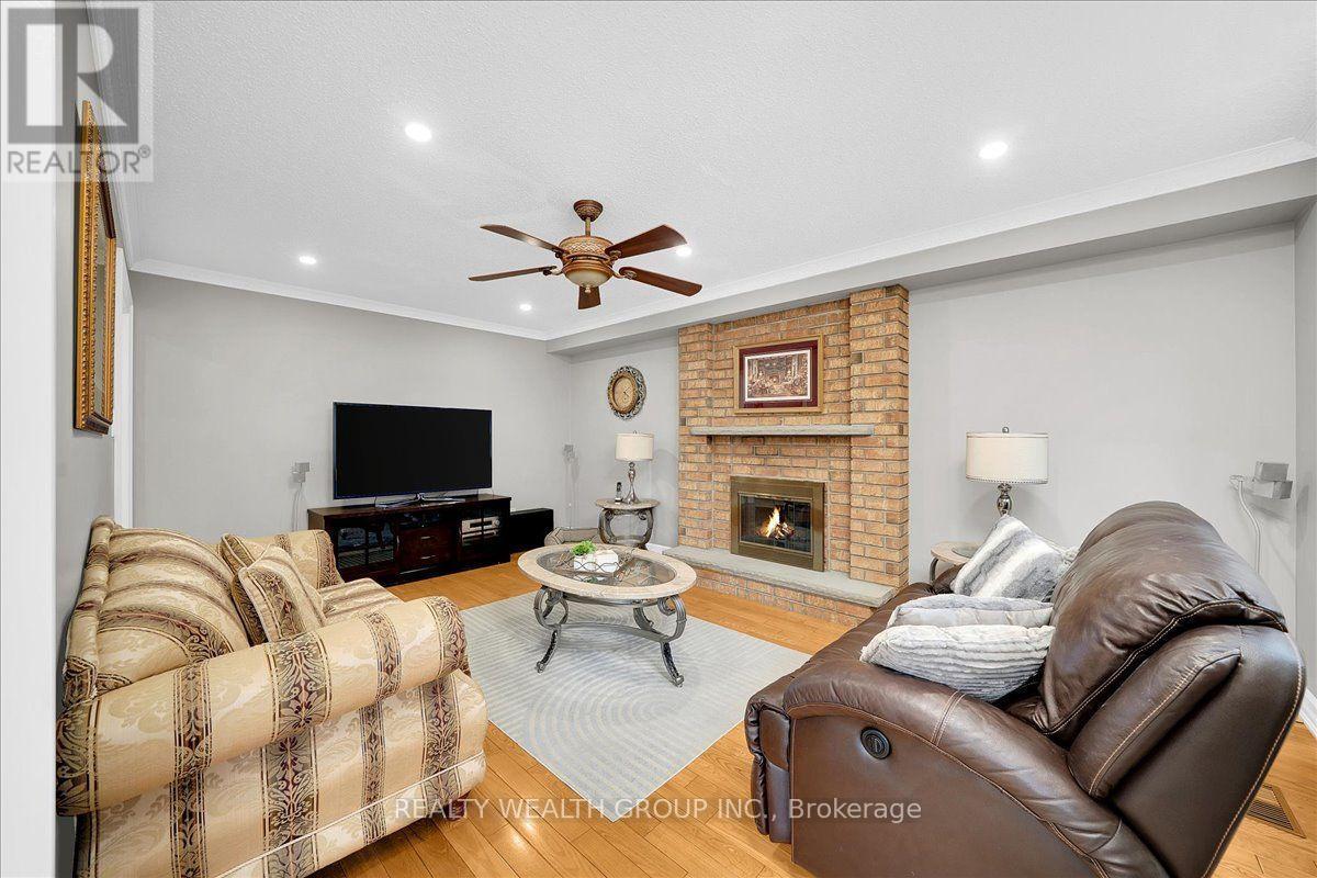 1576 Saugeen Drive, Pickering, ON