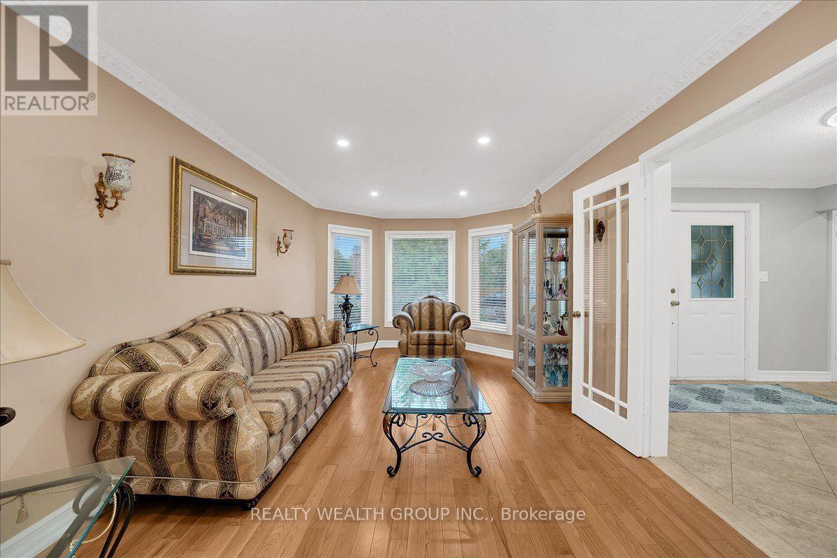 1576 Saugeen Drive, Pickering, ON