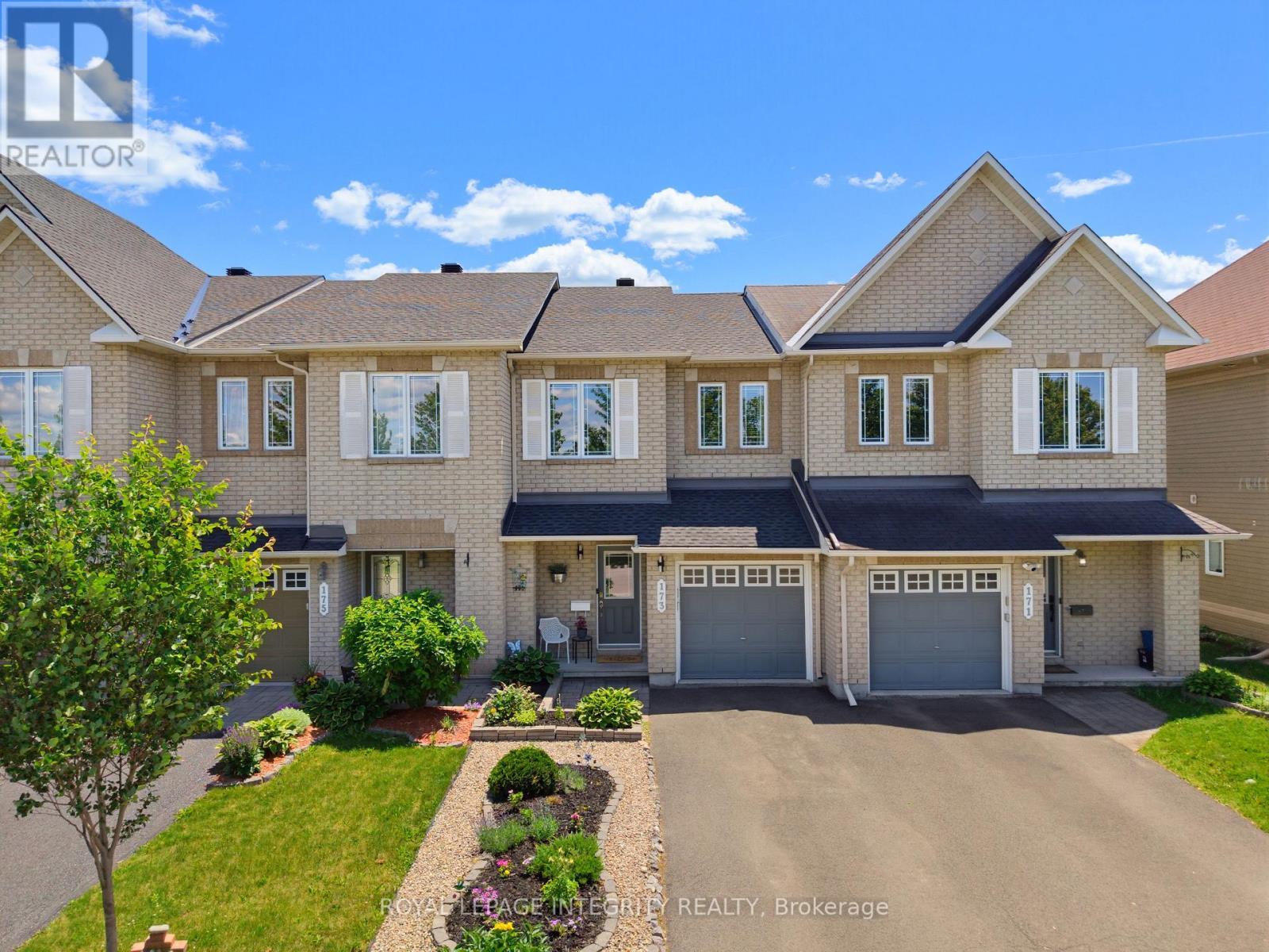 173 Silvermoon Crescent, Ottawa, ON