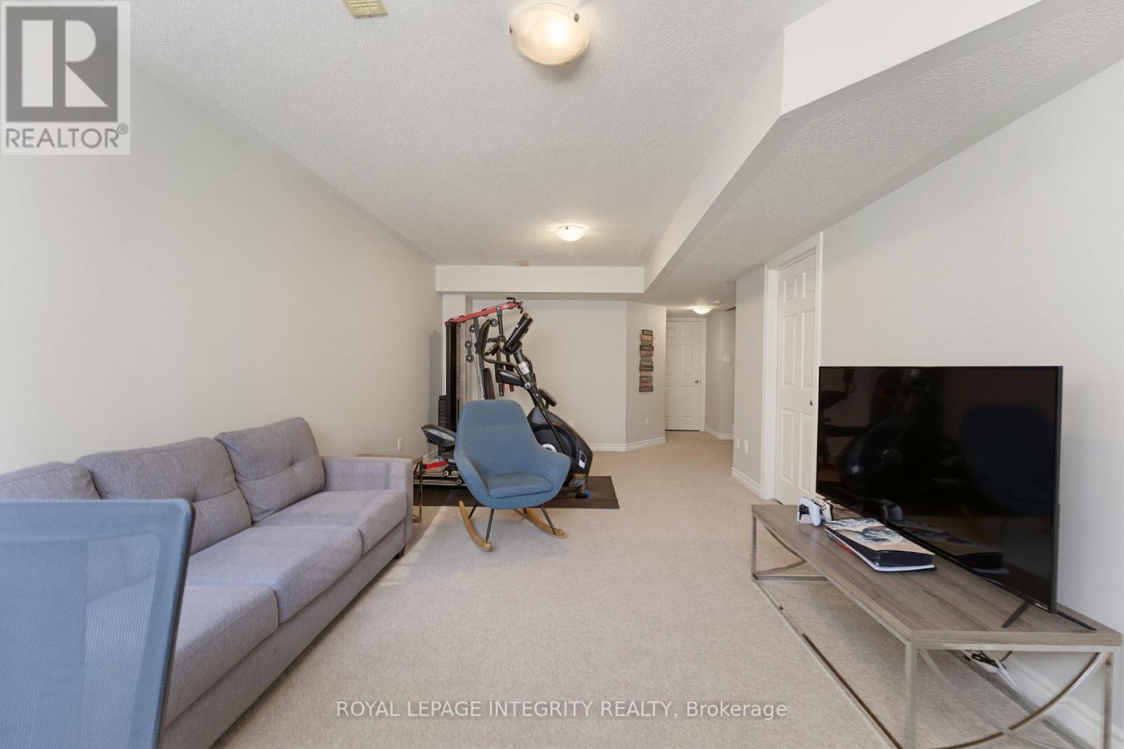 173 Silvermoon Crescent, Ottawa, ON