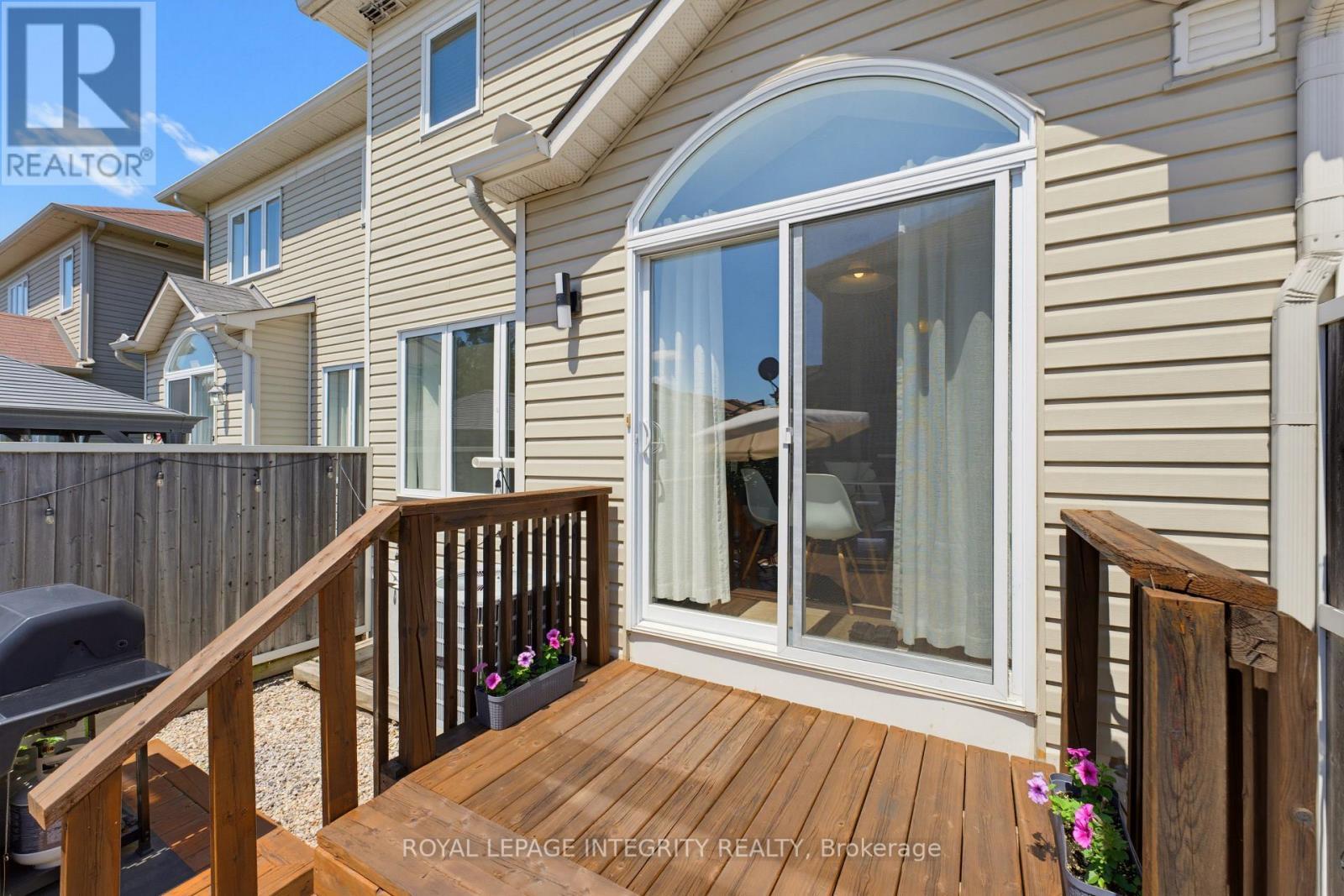 173 Silvermoon Crescent, Ottawa, ON