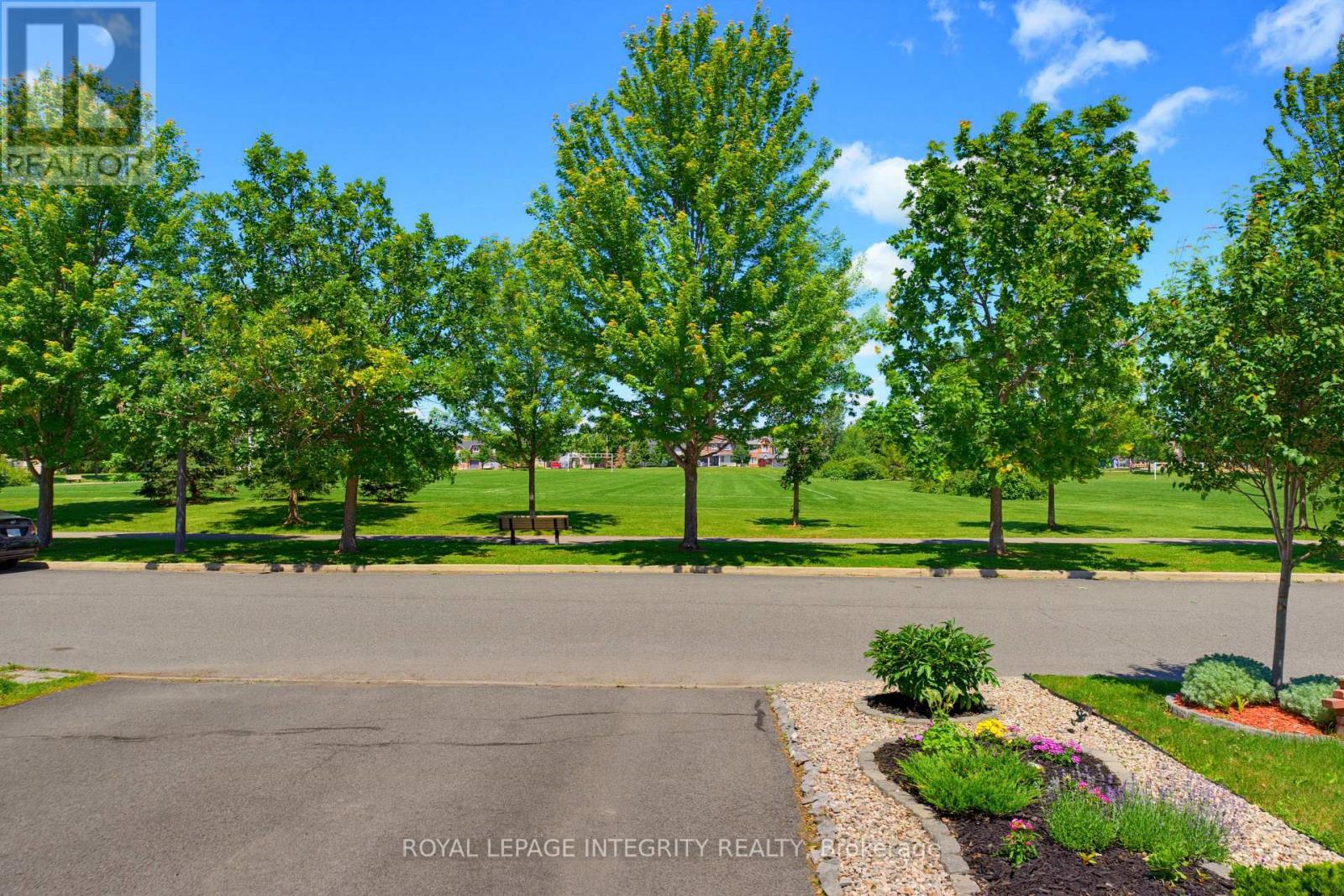 173 Silvermoon Crescent, Ottawa, ON