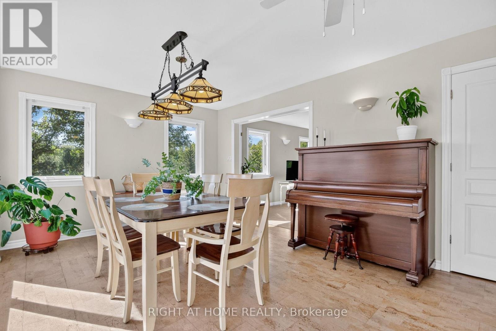 3100 Klondike Road W, Ottawa, ON