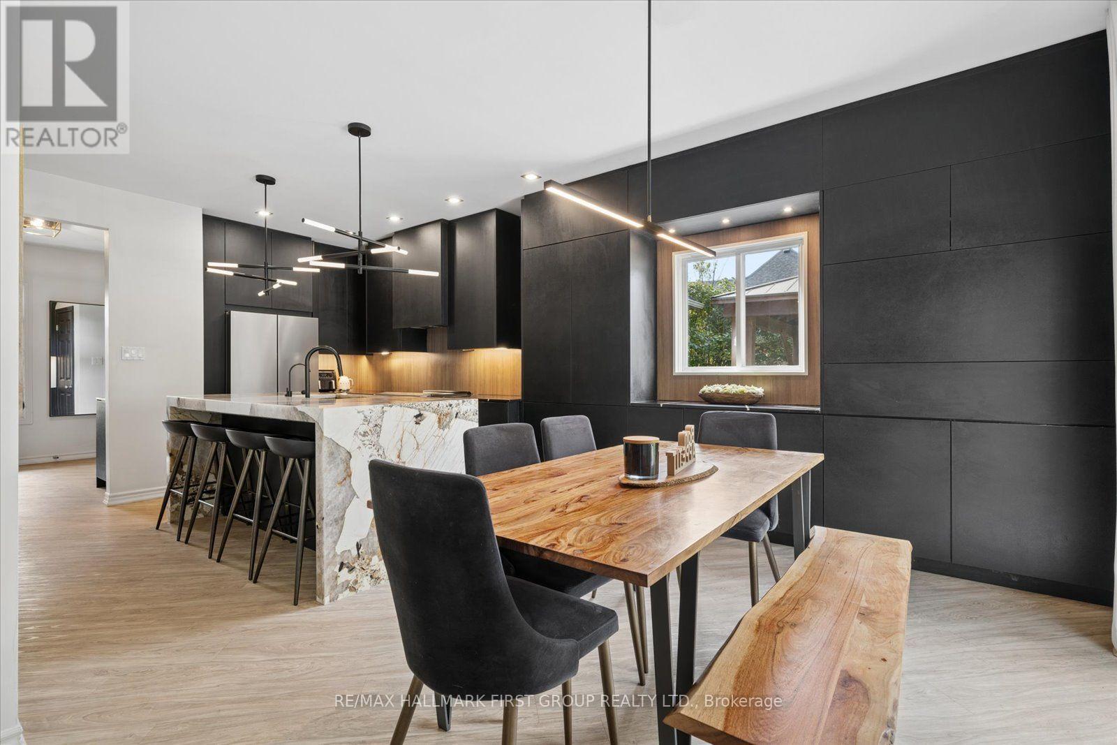 Dining Area - 33 Deerfield Drive, Hamilton Township, ON