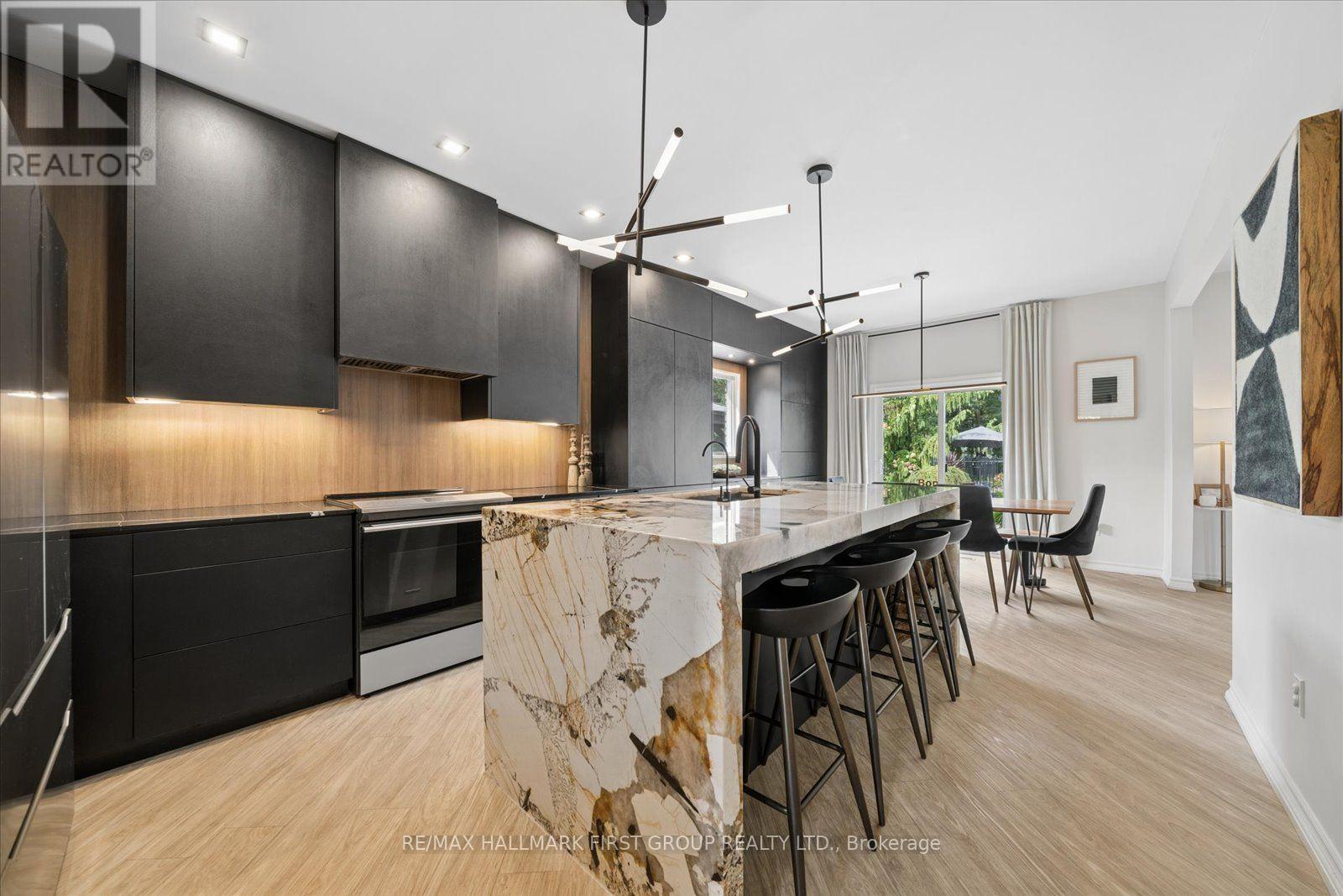 Kitchen w/ Natural Stone Waterfall Counter - 33 Deerfield Drive, Hamilton Township, ON