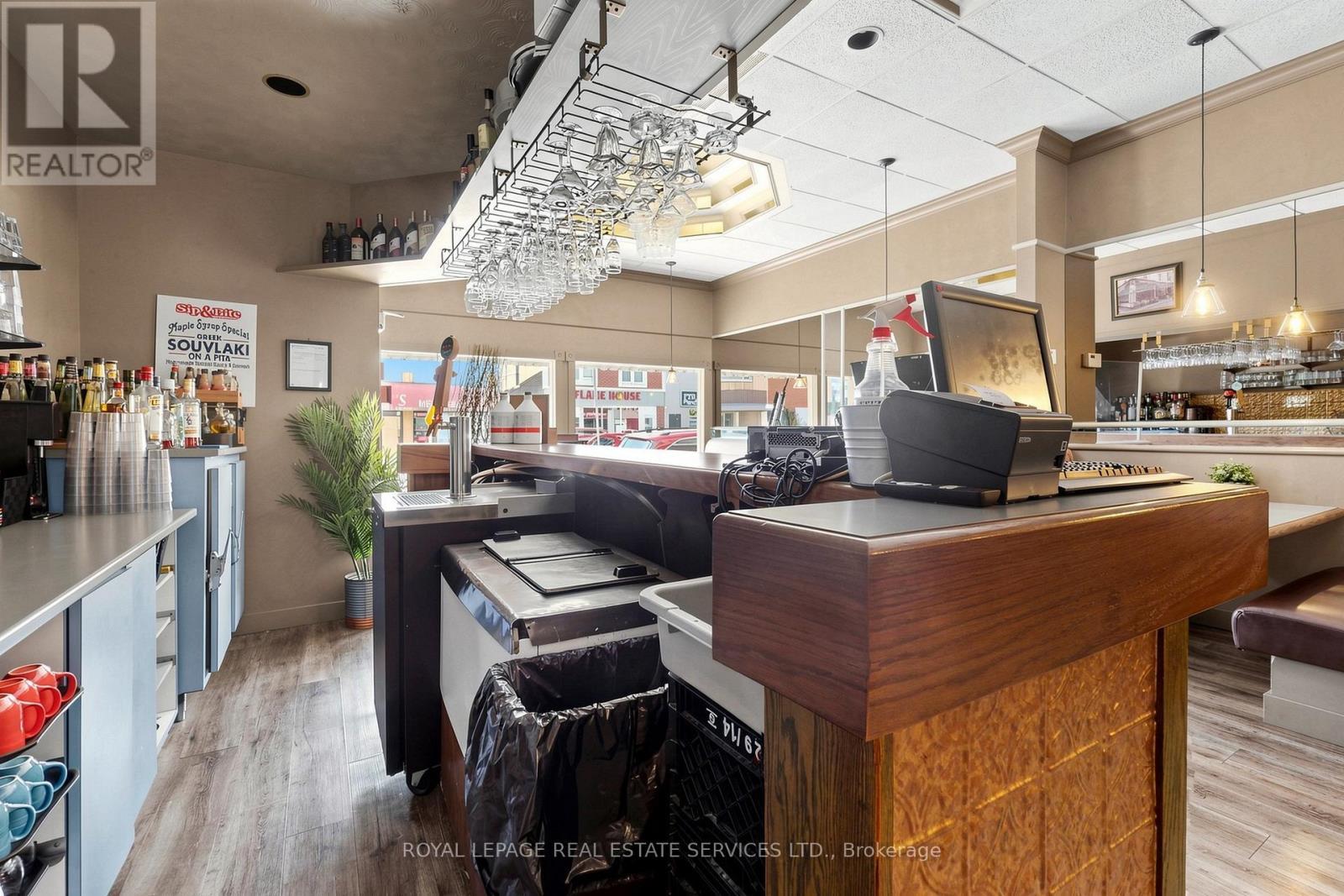 39 Arthur Street, Woolwich, ON