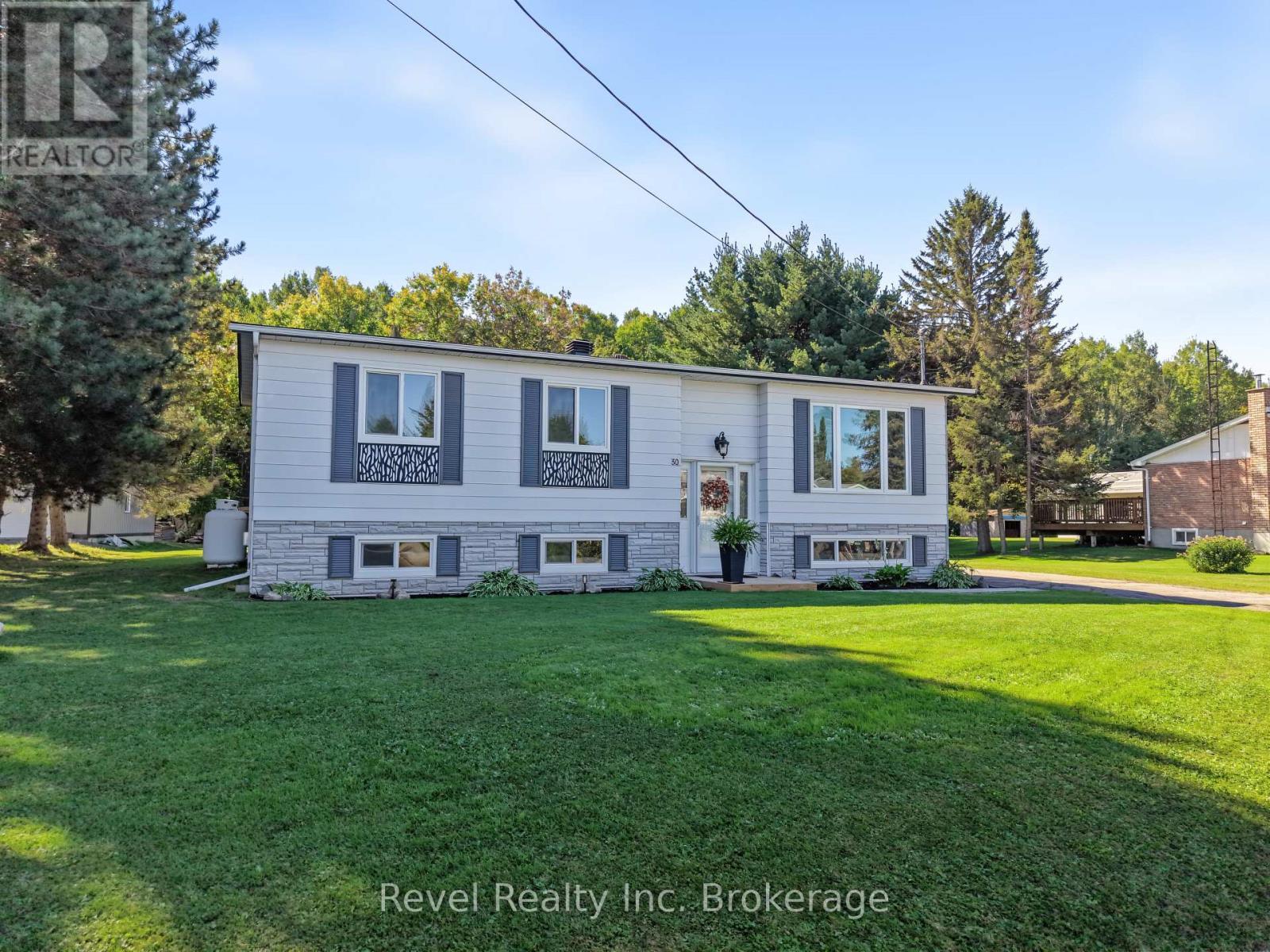 30 Maple Street, West Nipissing (Field), ON