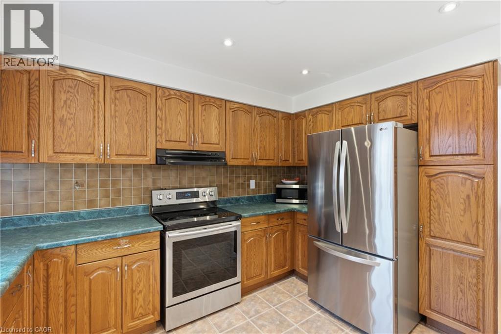 102 Trenholme Crescent, Hamilton, ON
