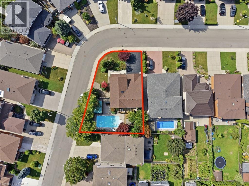 102 Trenholme Crescent, Hamilton, ON