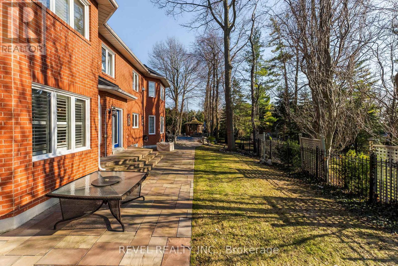 1486 Ashwood Gate, Pickering, ON