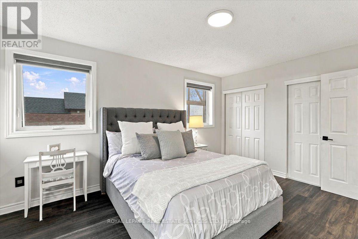His & hers closets - 2182 Margot Street, Oakville, ON