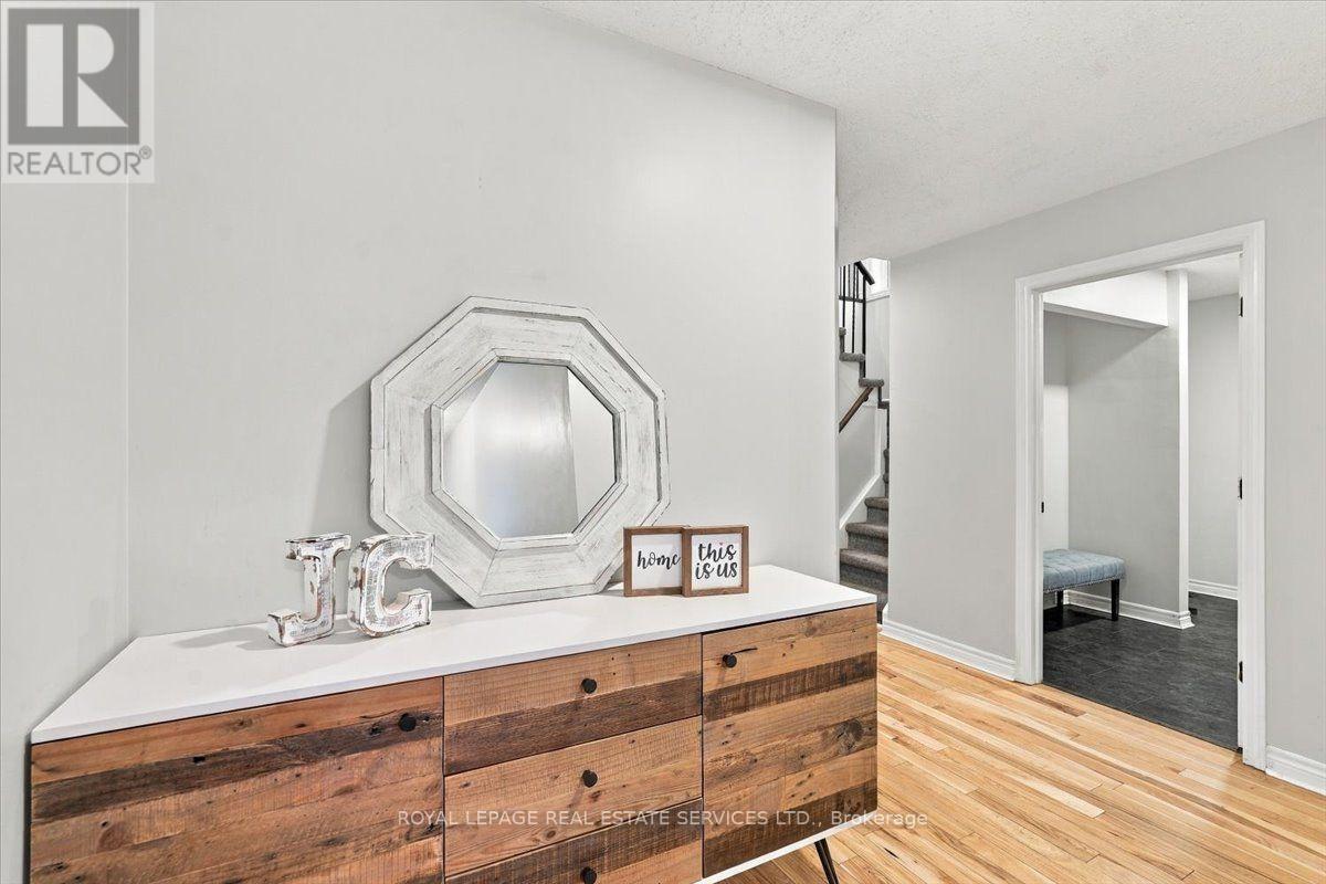 2182 Margot Street, Oakville, ON