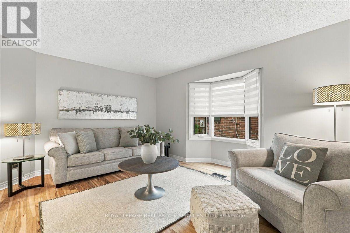 2182 Margot Street, Oakville, ON