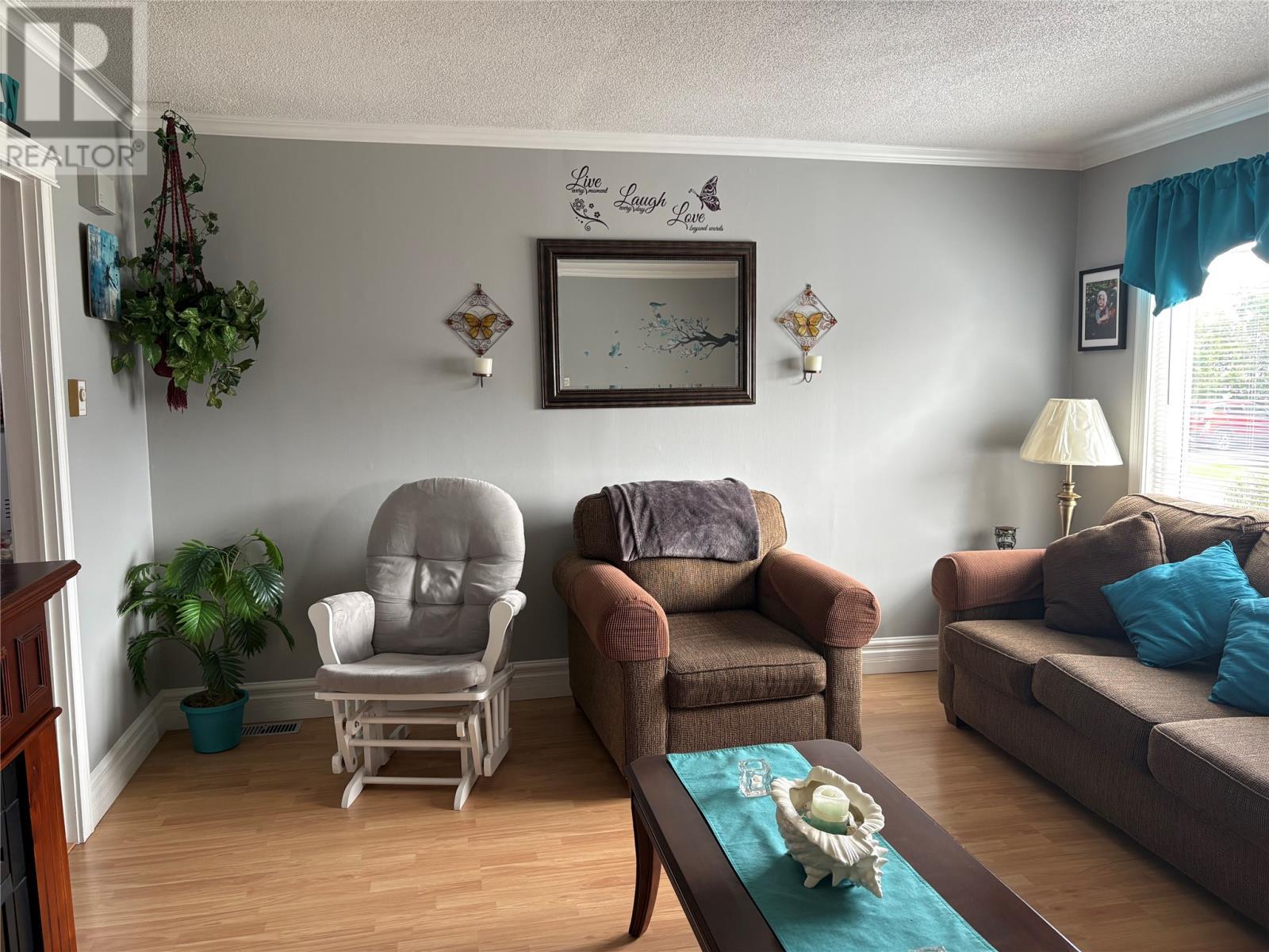 5 White'S Avenue, Stephenville, NL