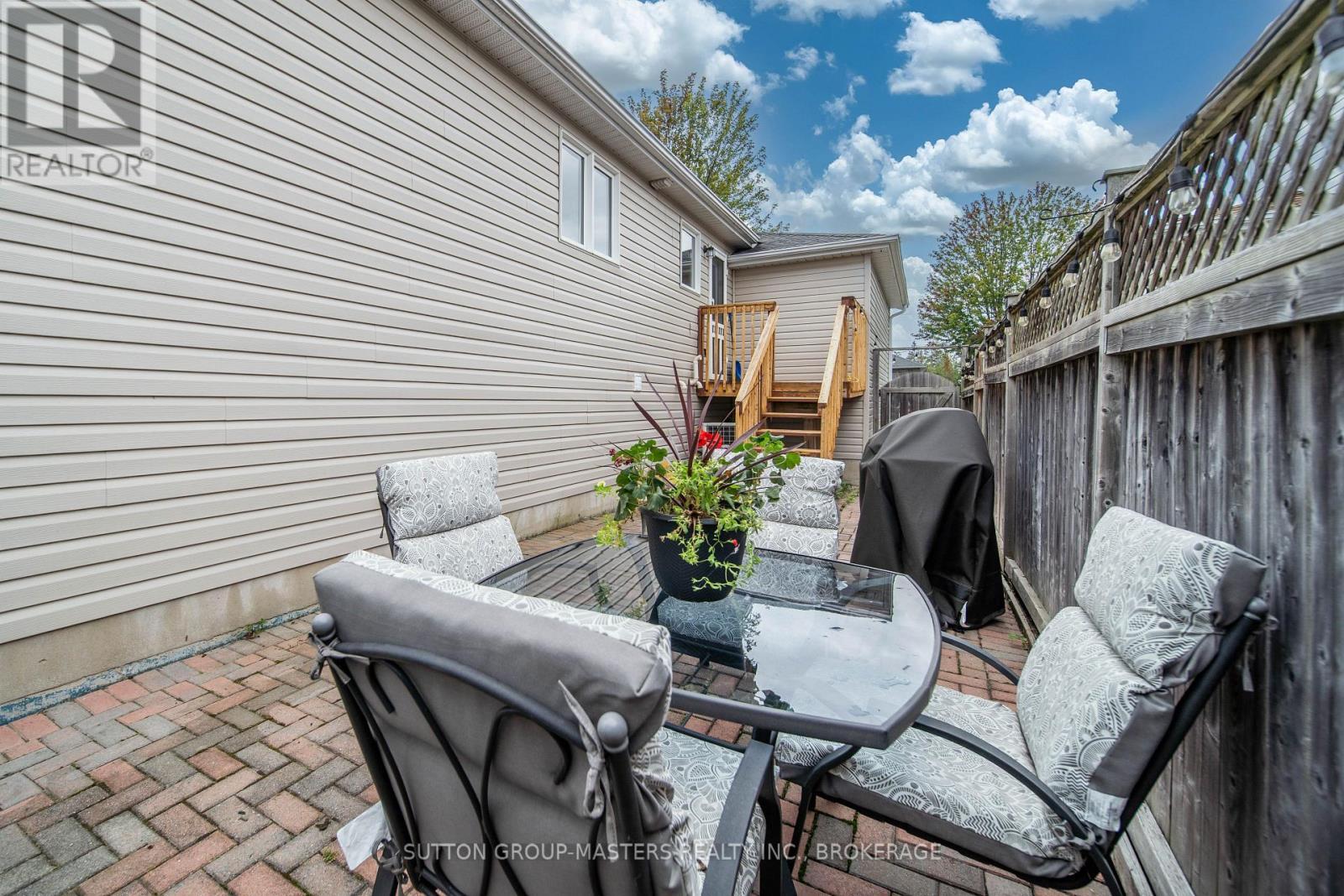 1460 Albany Drive, Kingston (City Northwest), ON