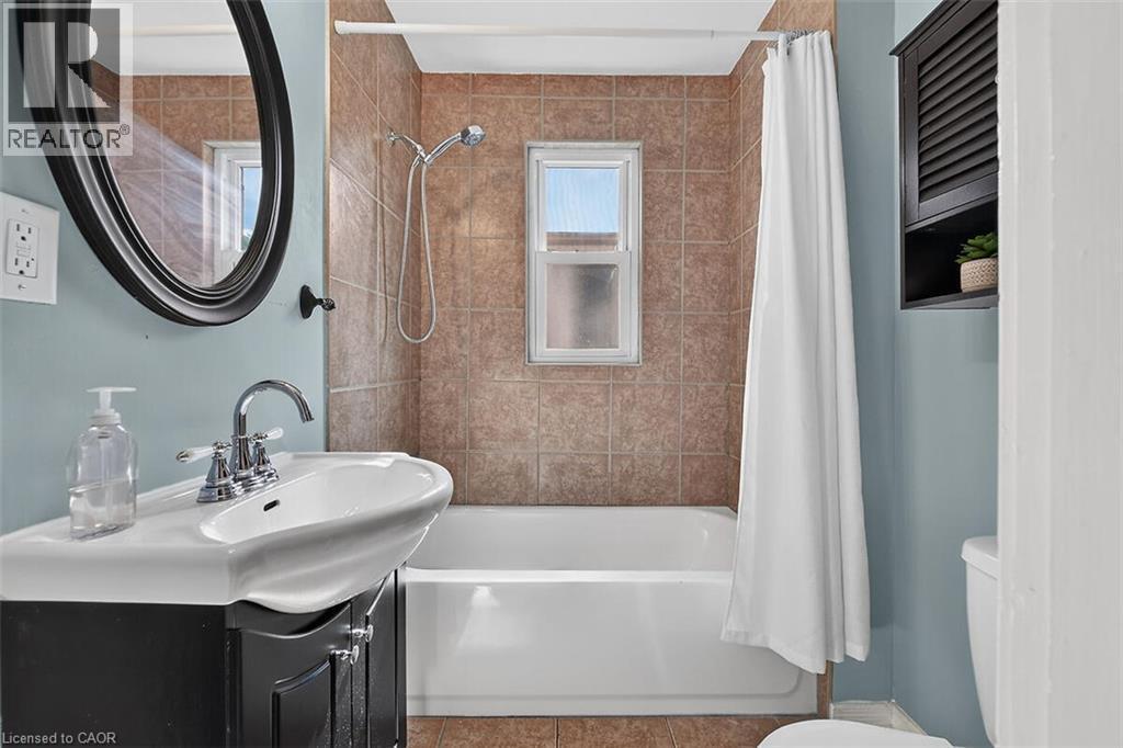 137 Cope Street, Hamilton, ON