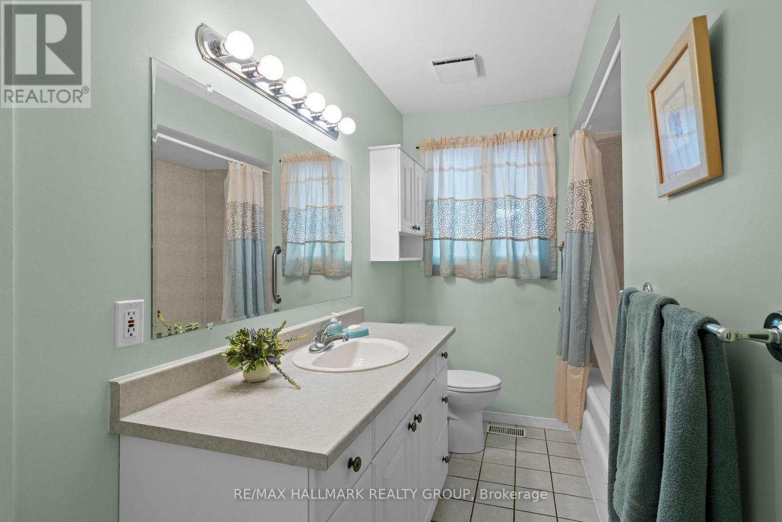 29 Wylie Avenue, Ottawa, ON