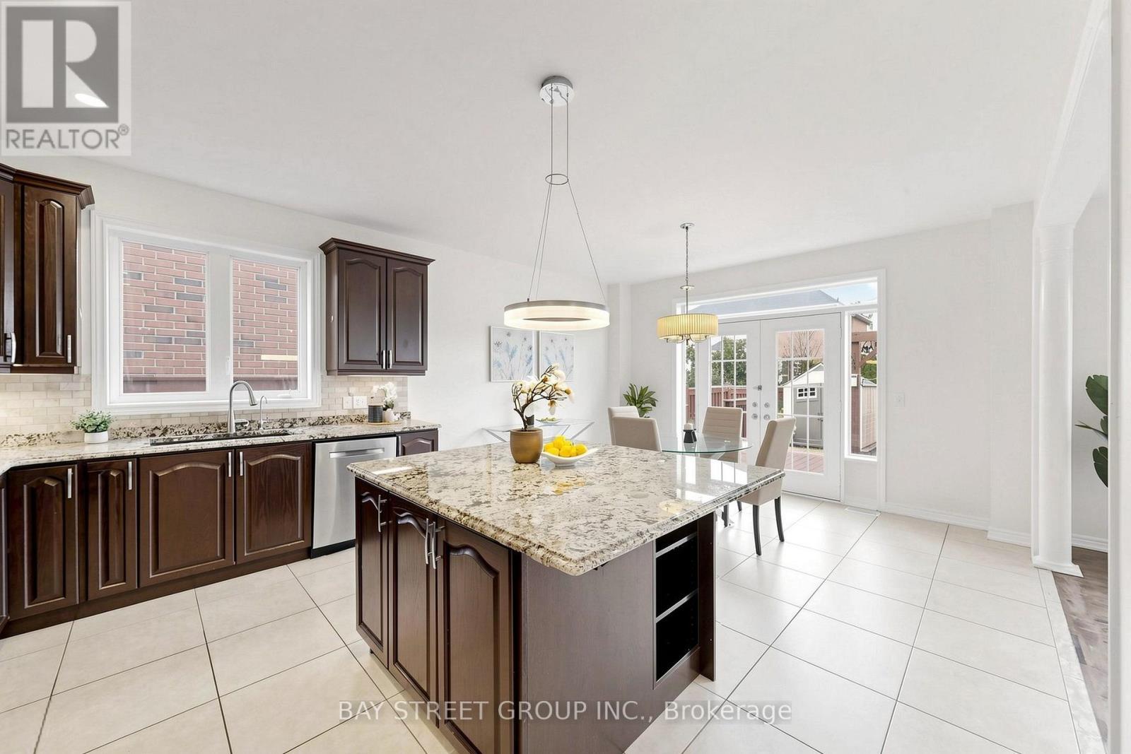 23 Woodhouse Street, Hamilton, ON