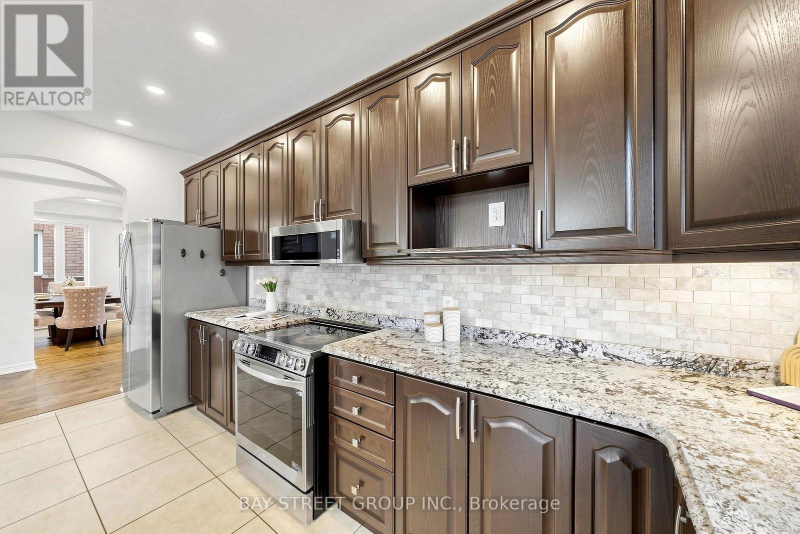 23 Woodhouse Street, Hamilton, ON