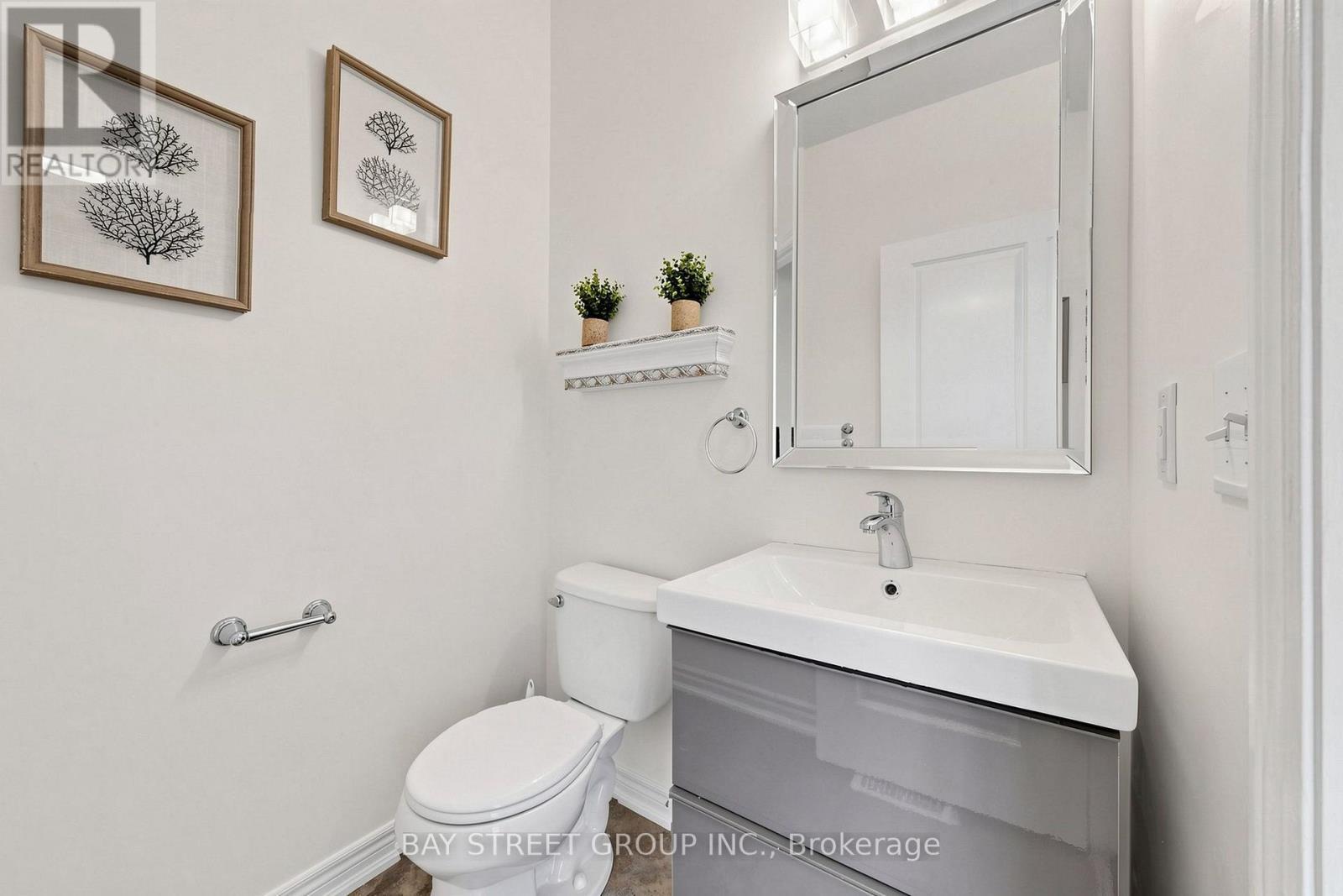 23 Woodhouse Street, Hamilton, ON